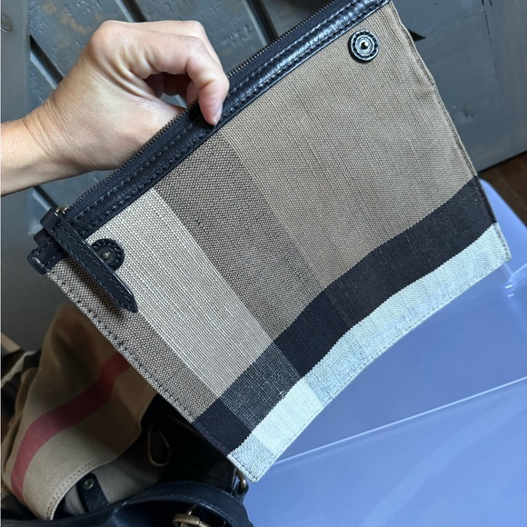 Burberry Shoulder Bag (with clutch insert) - Picture 9 of 9